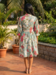 18742_Standing-1778080441569